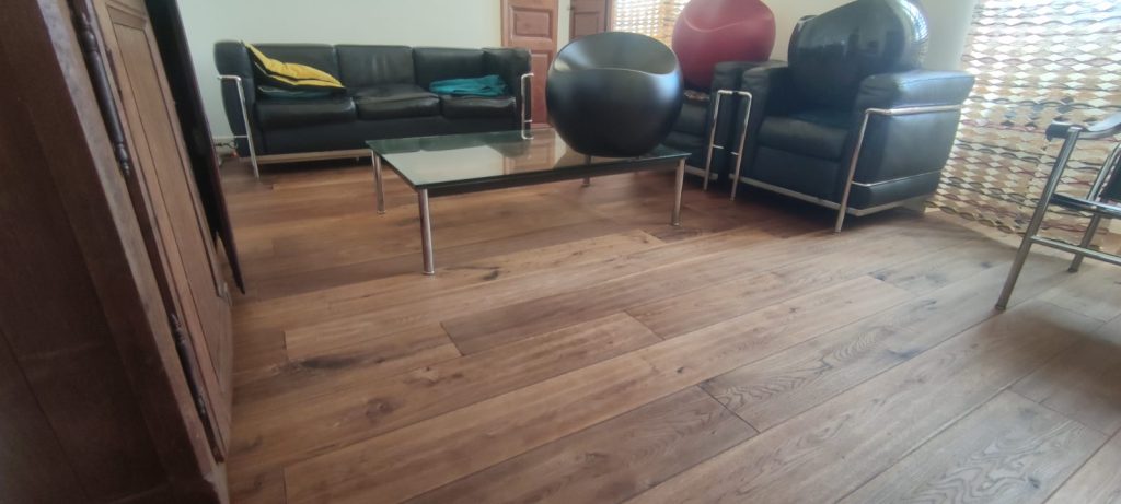 apres renovation parquet massif nettoyage huilage mat salon Bonifacio Caps-2B