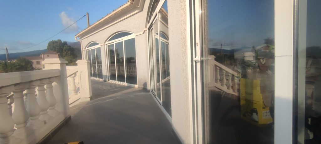 avant renovation vitrage veranda sans film solaire Biguglia Haute-Corse